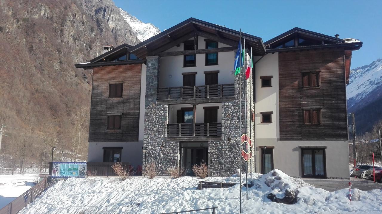 Ostello Casa Corti Valbondione Eksteriør bilde